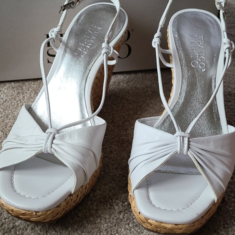 Shoe - Picture 6 of 7
